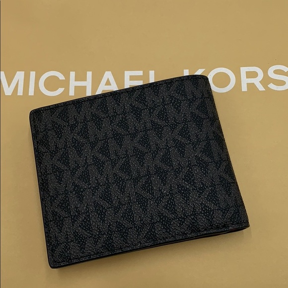 MICHAEL KORS COOPER BIFOLD BLACK/SCARLET - Picture 12 of 16